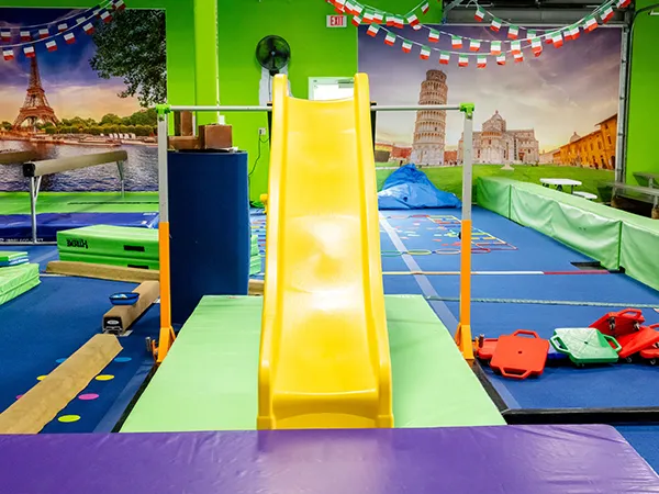 Vaikų žaidimų aikštelių įrangos tipai